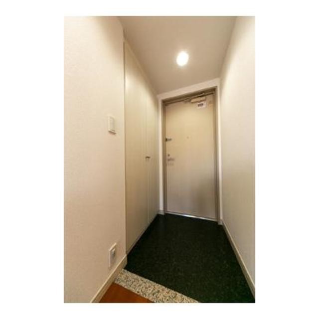 ※写真は同タイプ住戸です。(玄関)