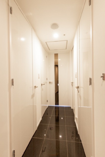 ※写真は同タイプ住戸です。(玄関)