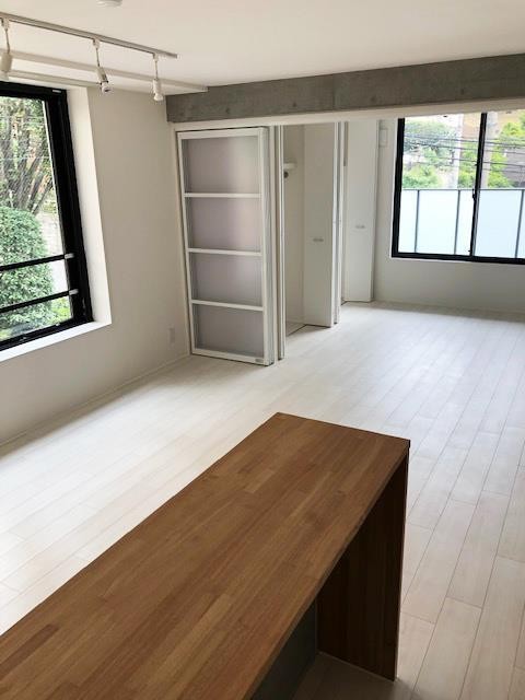 ※写真は同タイプ住戸です。(居間)