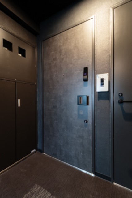 ※写真は同タイプ住戸です。(玄関)