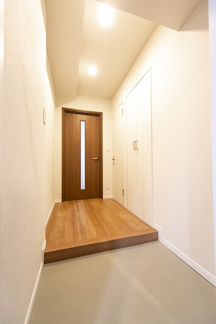 ※写真は同タイプ住戸です。(玄関)