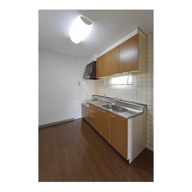 ※写真は同タイプ住戸です。(キッチン)