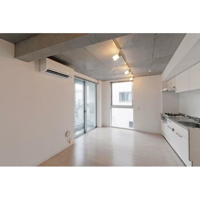 ※同仕様写真含む(居間)