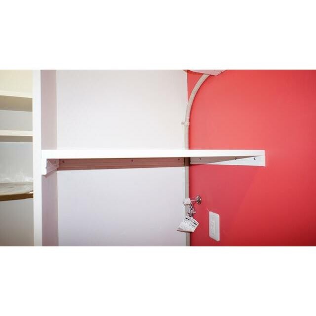 室内洗濯機置き場上部に棚設置済み！(内装)