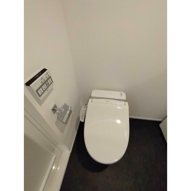 温水洗浄便座(内装)