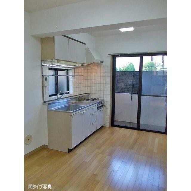 ※同仕様写真含む(居間)