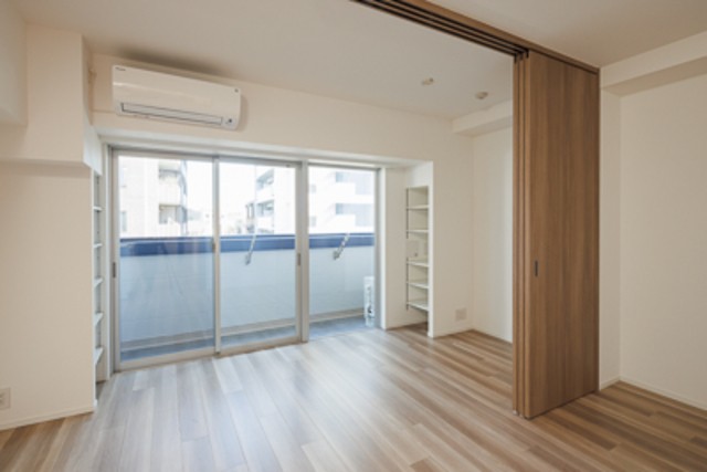 ※写真は同タイプ住戸です。(居間)