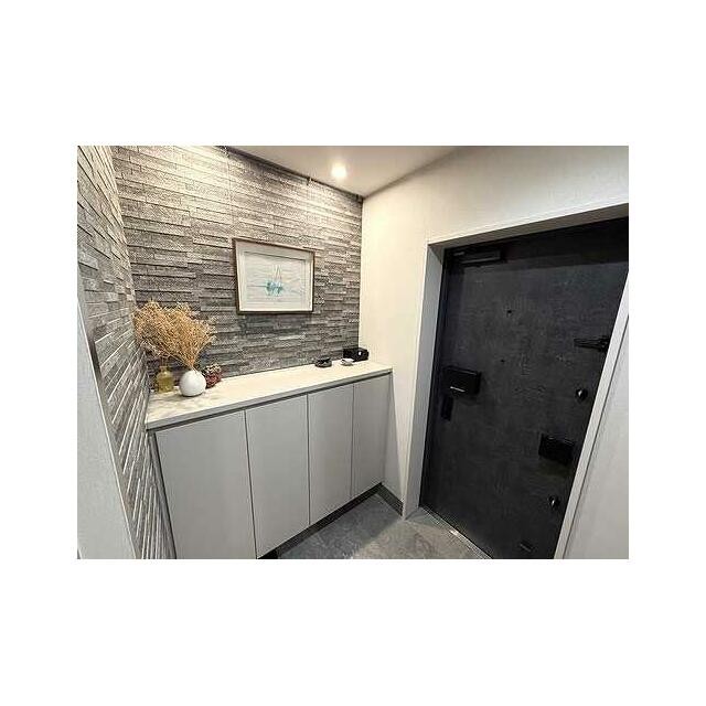 玄関（退去前）※家具・什器は撤去いたします。(玄関)