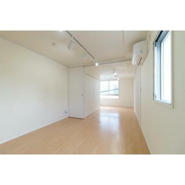 ※写真は同タイプ住戸です。(居間)