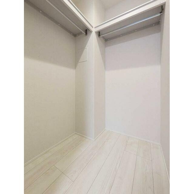 ■ウォークインクローゼット(内装)
