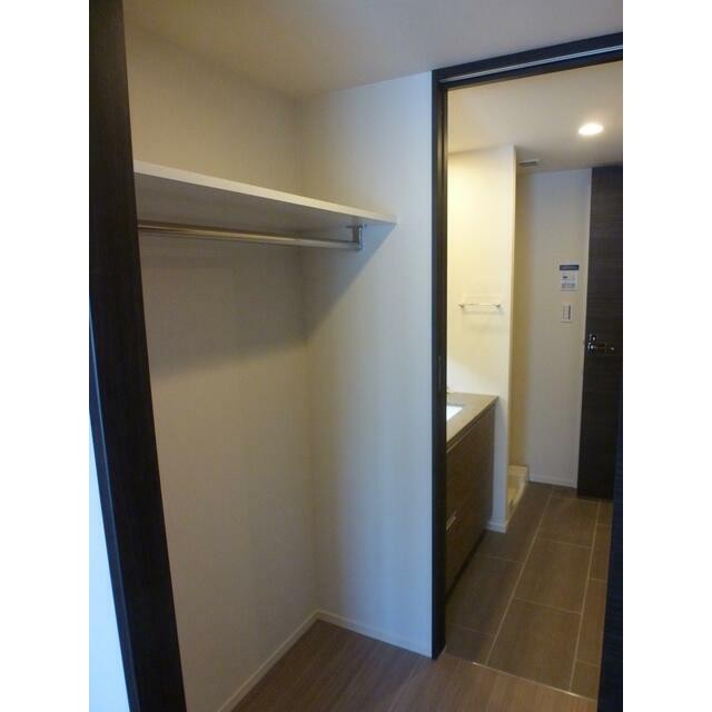 Hタイプ2013年11月撮影 同タイプ608号室の写真です。(内装)