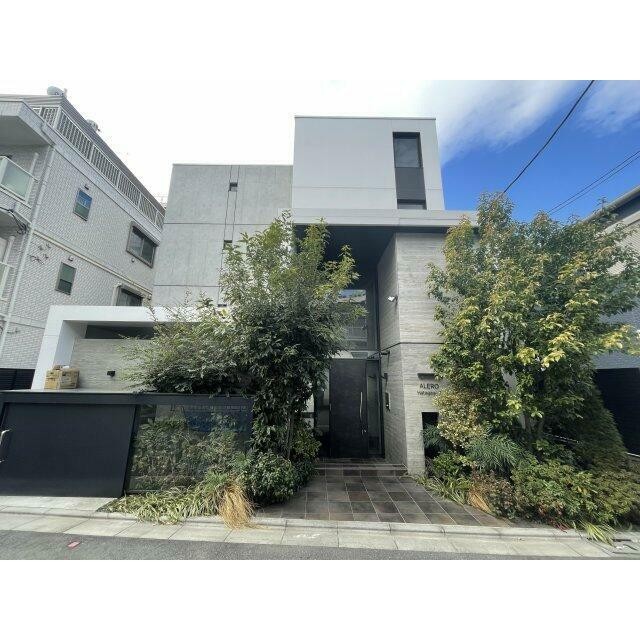 渋谷区幡ヶ谷1丁目 【賃貸居住】マンション