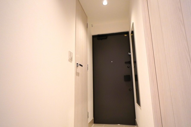 ※写真は同タイプ住戸です。(玄関)