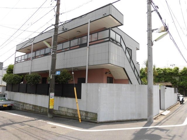 世田谷区下馬5丁目 【賃貸居住】マンション