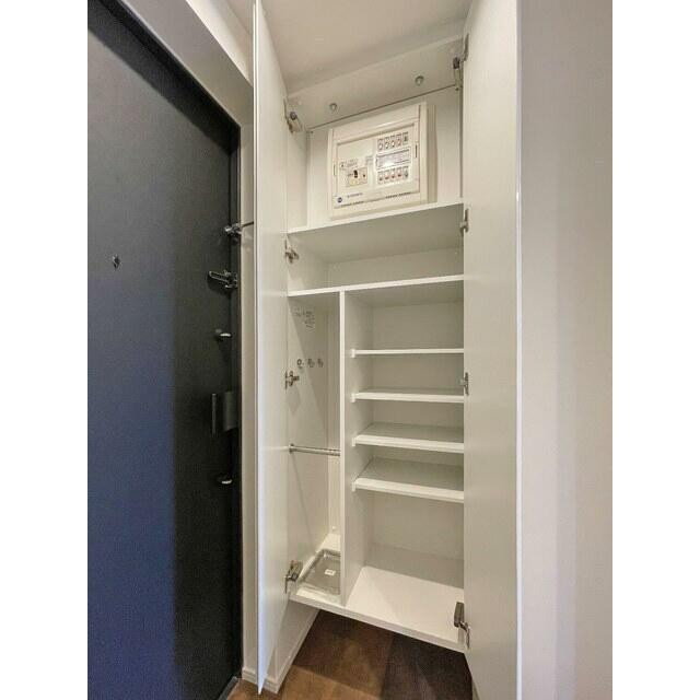 シューズボックス