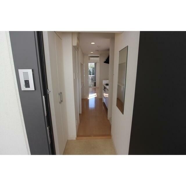 玄関から(玄関)