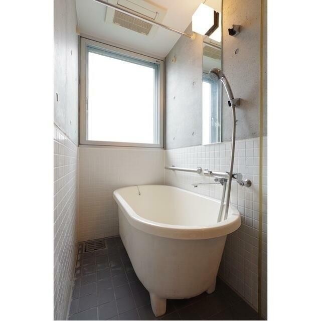 同タイプの部屋の写真となります。(風呂)