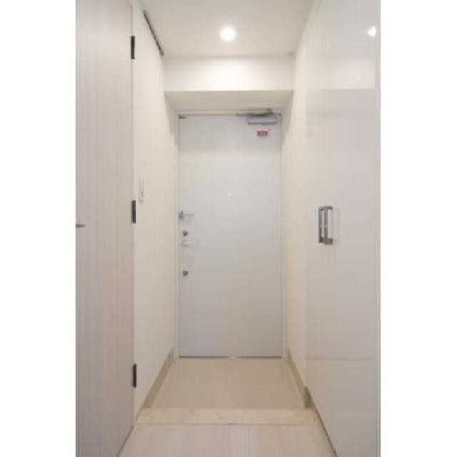 ※写真は同タイプ住戸です。(玄関)