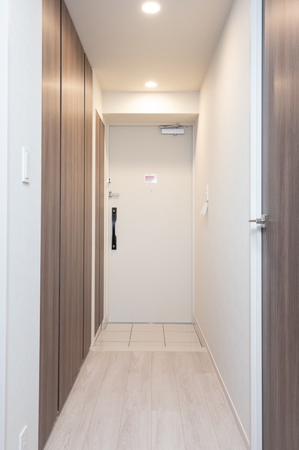 ※写真は同タイプ住戸です。(玄関)