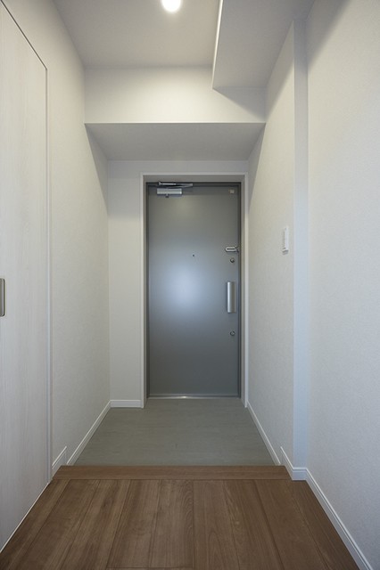 ※写真は同タイプ住戸です。(玄関)