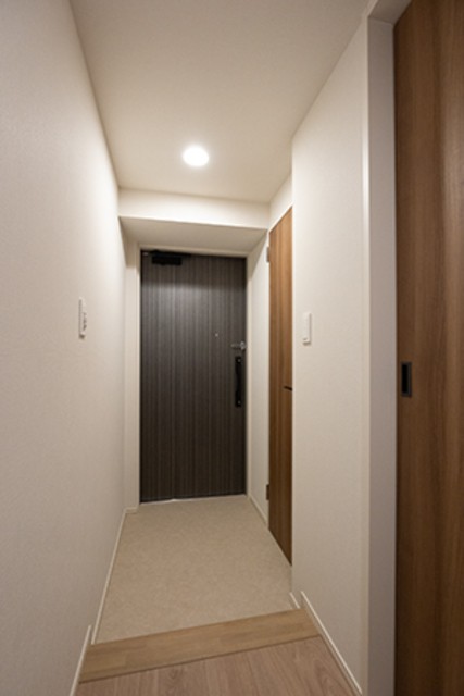 ※写真は同タイプ住戸です。(玄関)