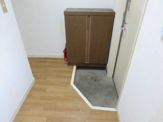 (玄関)