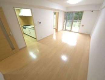 ※同仕様写真含む(居間)