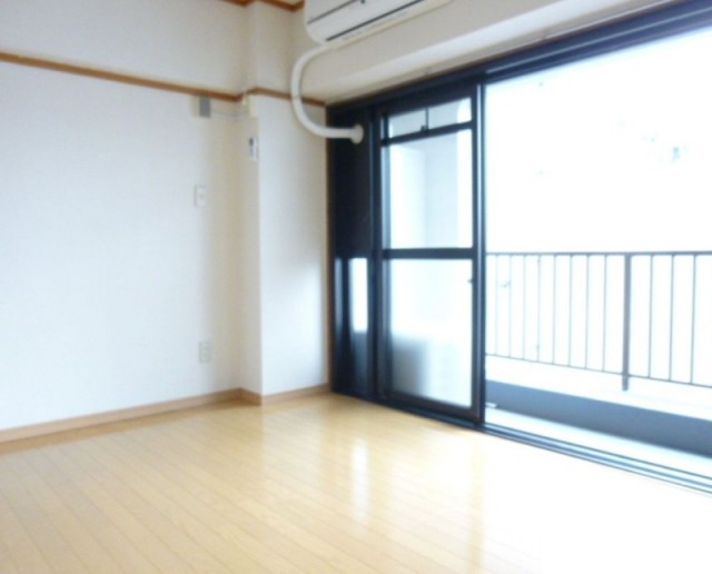 ※同仕様写真含む(居間)