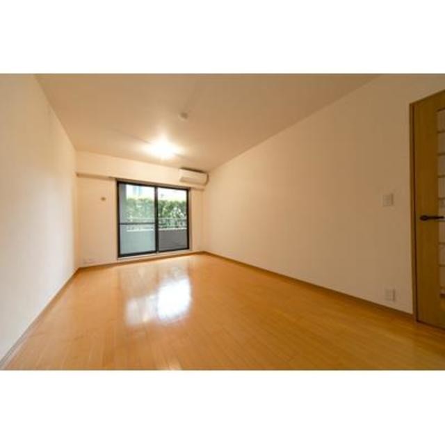 ※写真は同タイプ住戸です。(居間)