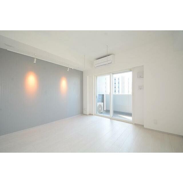 ※カラータイプ異なります(居間)