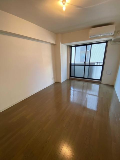 ※写真は同タイプ住戸です。(居間)