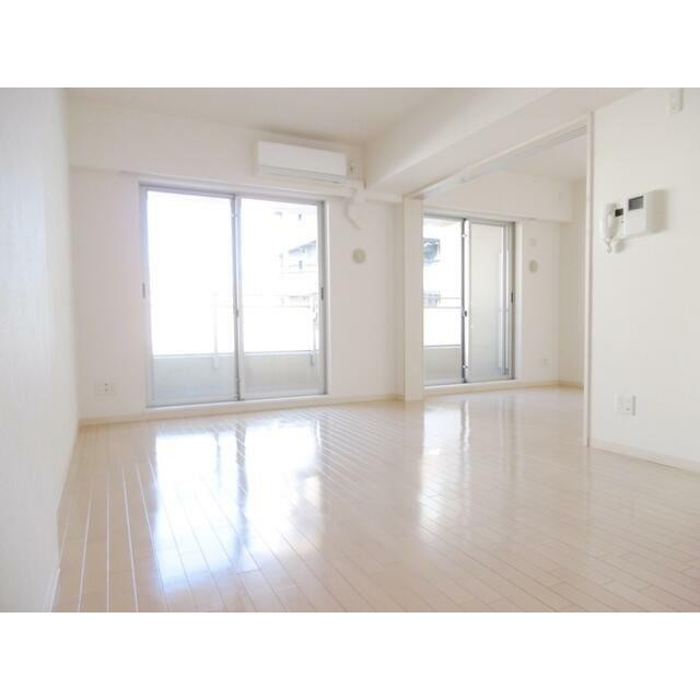 ※以下別室参考写真(居間)