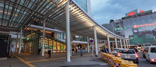 横浜駅（737m）(周辺)