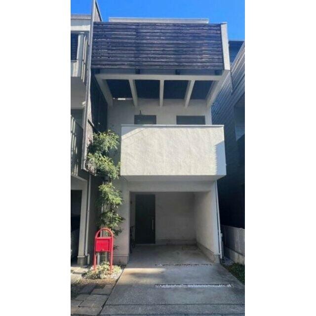 目黒区青葉台3丁目 【賃貸居住】一戸建