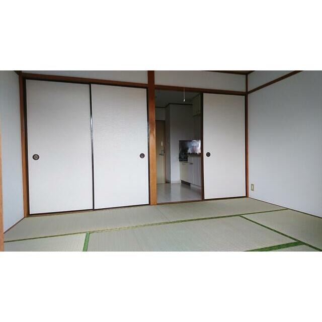 ※同仕様写真含む(居間)