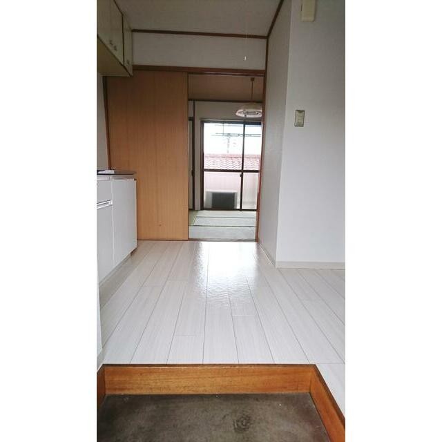 ※同仕様写真含む(玄関)