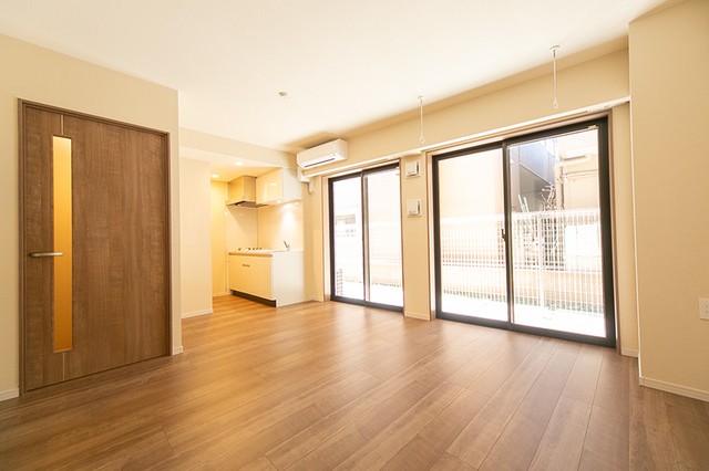 ※写真は同タイプ住戸です。(居間)