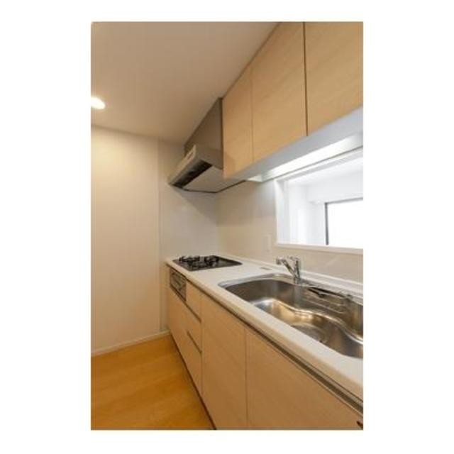 ※写真は同タイプ住戸です。(キッチン)