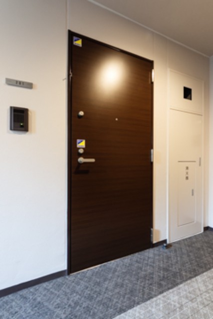 ※写真は同タイプ住戸です。(玄関)