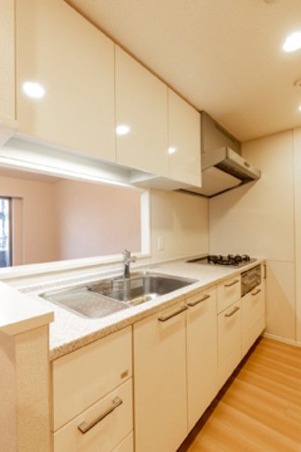 ※写真は同タイプ住戸です。(キッチン)