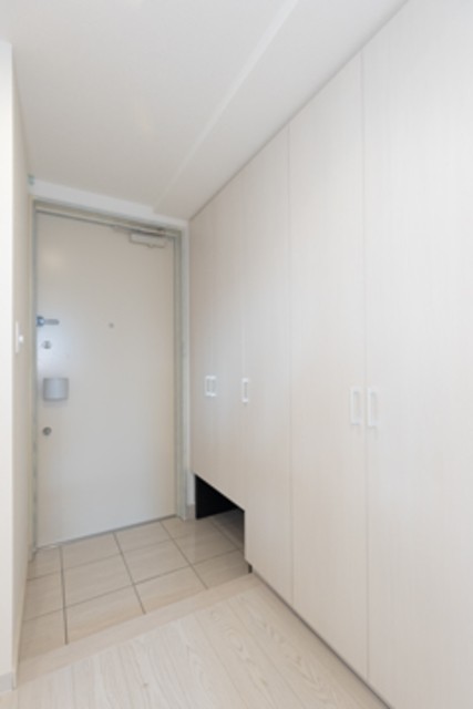 ※写真は同タイプ住戸です。(玄関)