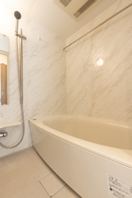 ※写真は同タイプ住戸です。(風呂)