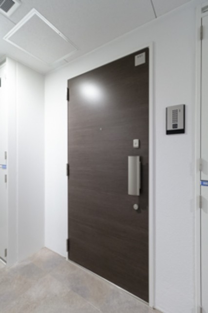 ※写真は同タイプ住戸です。(玄関)