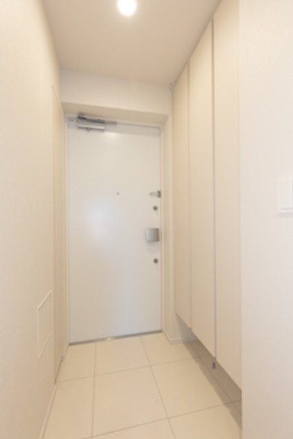 ※写真は同タイプ住戸です。(玄関)