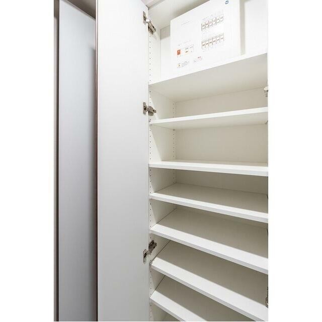 シューズボックス