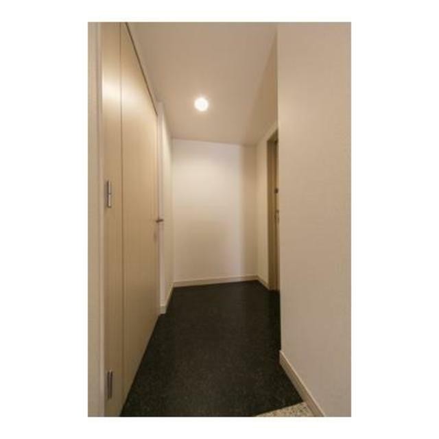 ※写真は同タイプ住戸です。(玄関)