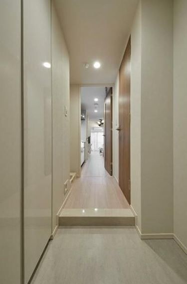 ※同仕様写真(玄関)