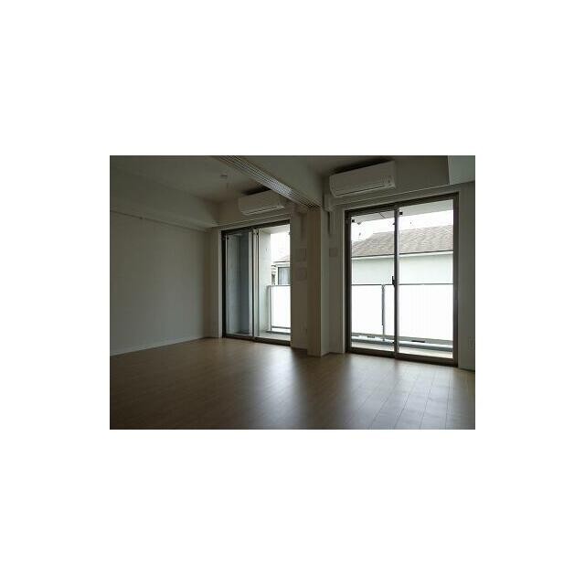 ※同仕様写真含む(居間)