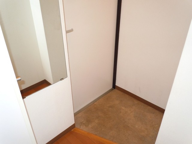 (玄関)