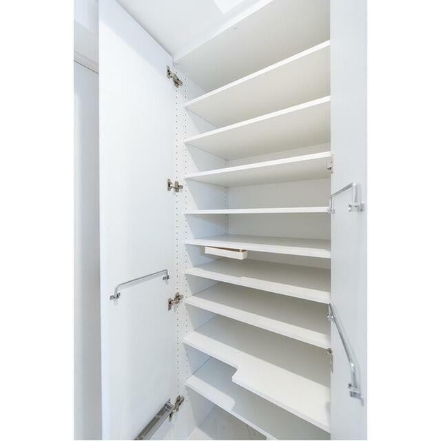 シューズボックス